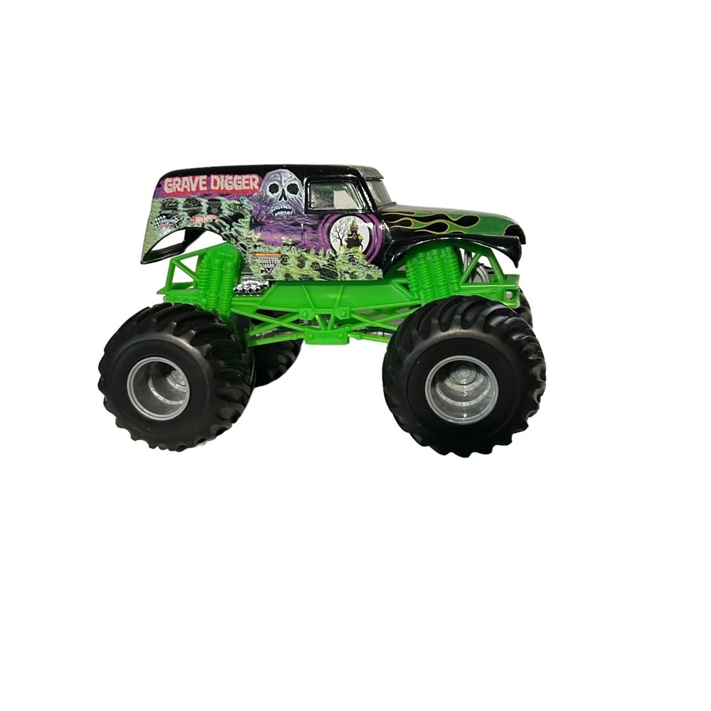 GRAVE DIGGER Hot Wheels Monster Jam Monster Truck 1:64 Scale Diecast